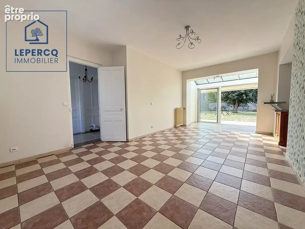 Maison 7 pièces 183 m² - Centre-ville - Crépy-en-Valois - photo 4