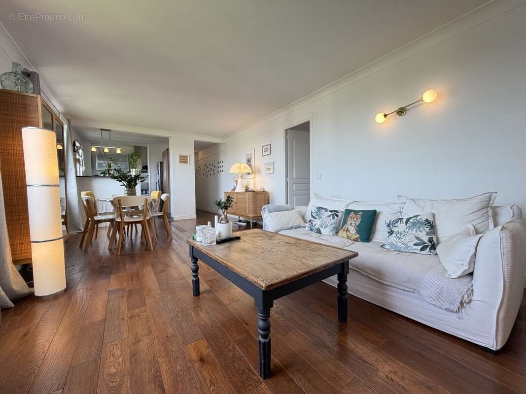 Appartement à SAINT-MAUR-DES-FOSSES