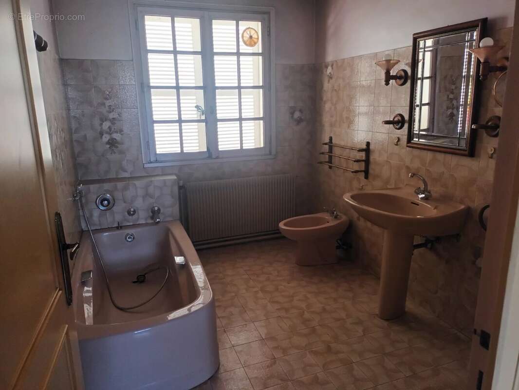 Maison à MONTCEAU-LES-MINES