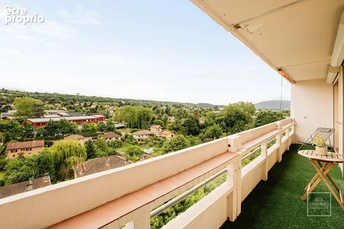 Neuville sur saone, t4, 93 m², balcon 11m², stationnement - photo 2