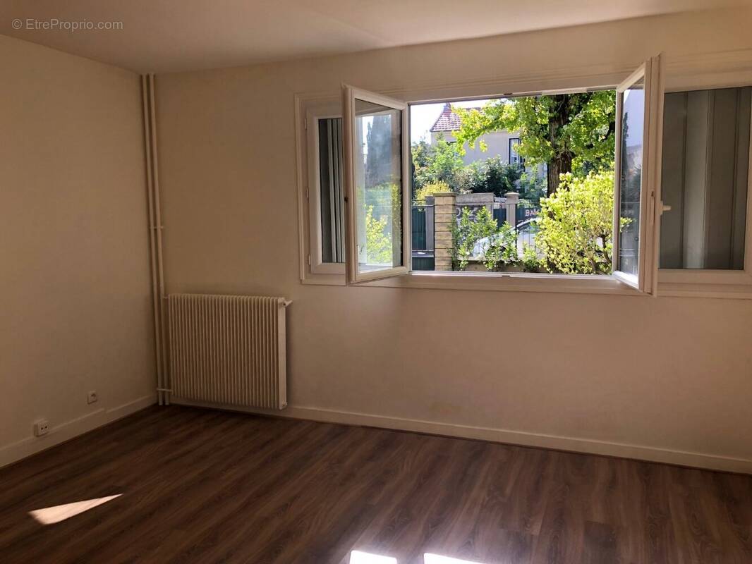 Appartement à ASNIERES-SUR-SEINE