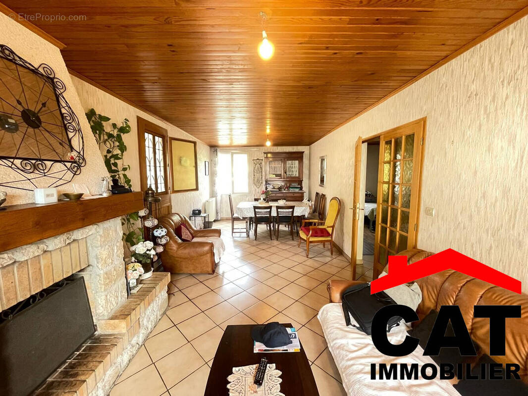 Maison à MONTEREAU-FAULT-YONNE