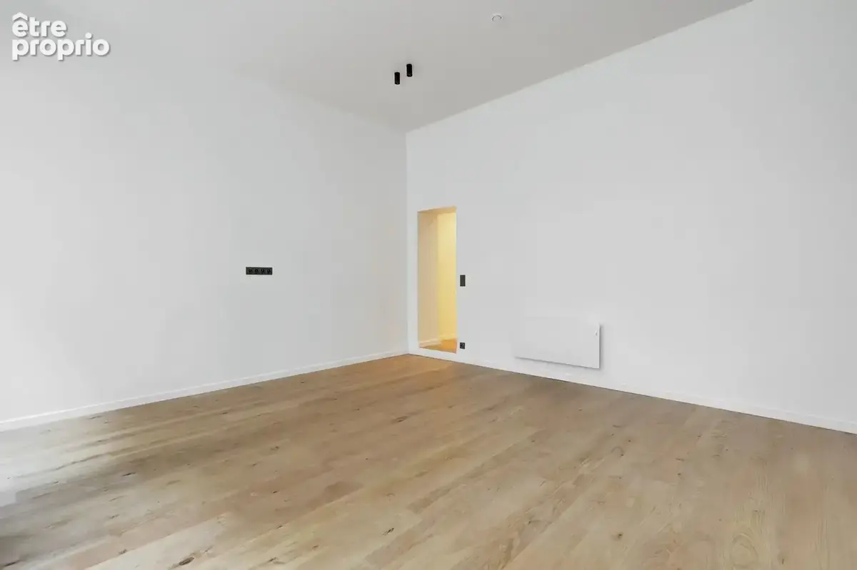 Paris 8ᵉ – Élégant 2 pièces de 57 m² – Idéal profession libérale ou pied-à-terre - photo 11