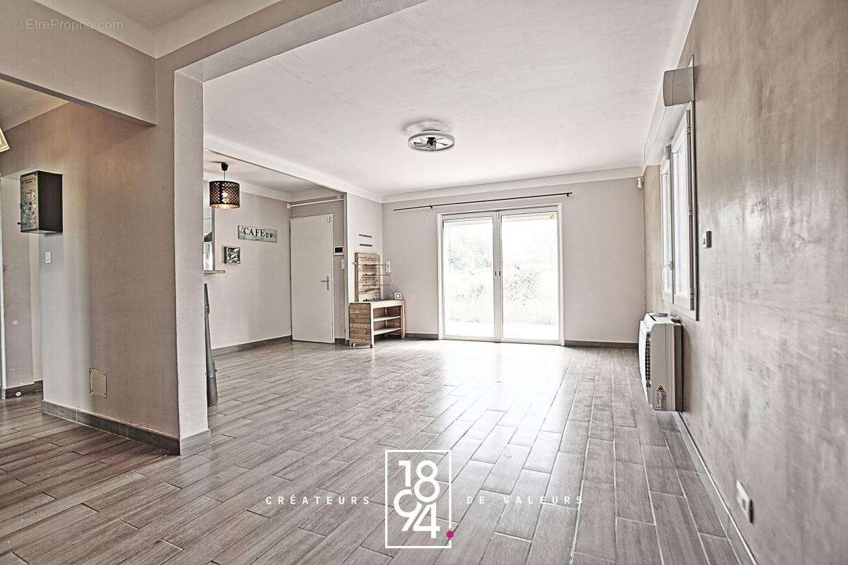 Manduel - Maison 114 m2 - 4 chambres - terrain 548 m2 - photo 3