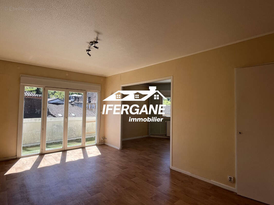 Séjour - Appartement à FIGEAC
