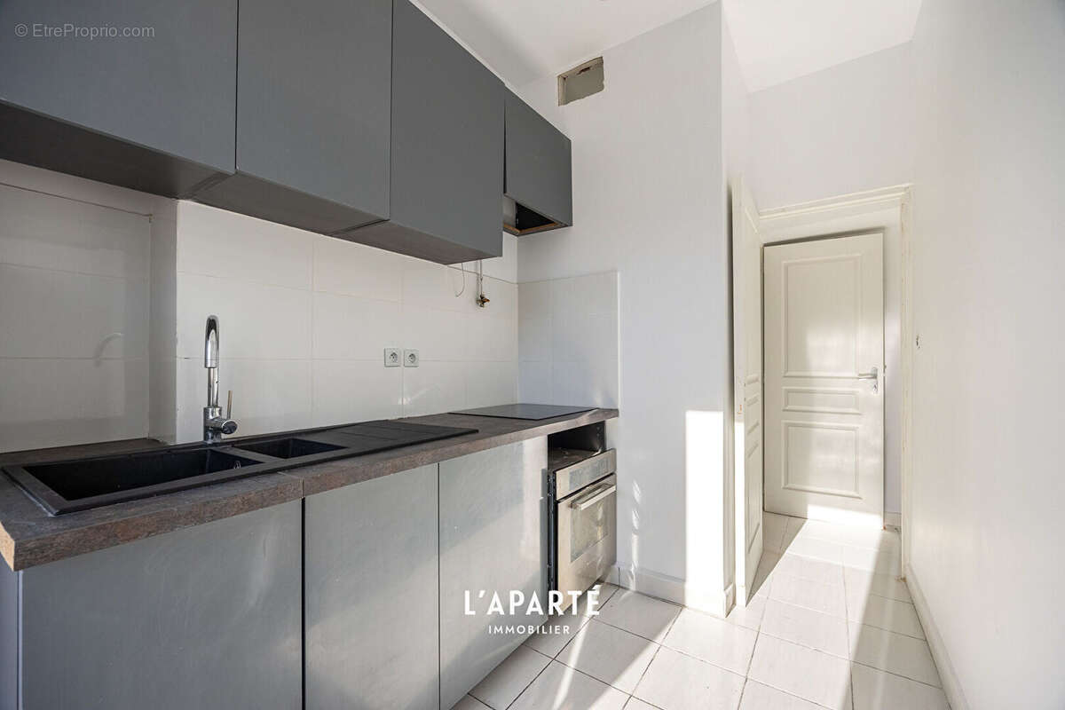 Appartement à MARSEILLE-3E