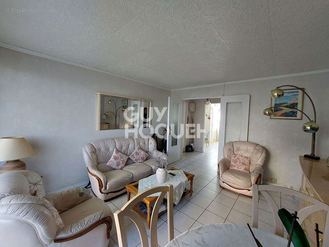 Appartement à ROSNY-SOUS-BOIS