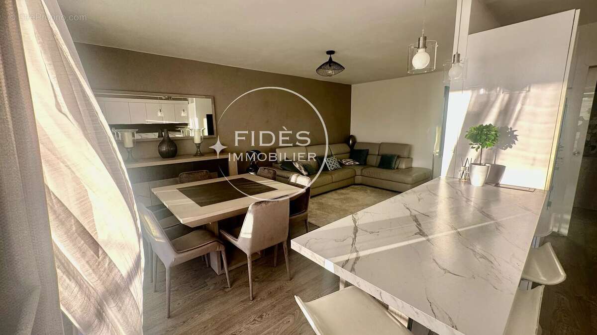 Appartement à MARSEILLE-8E