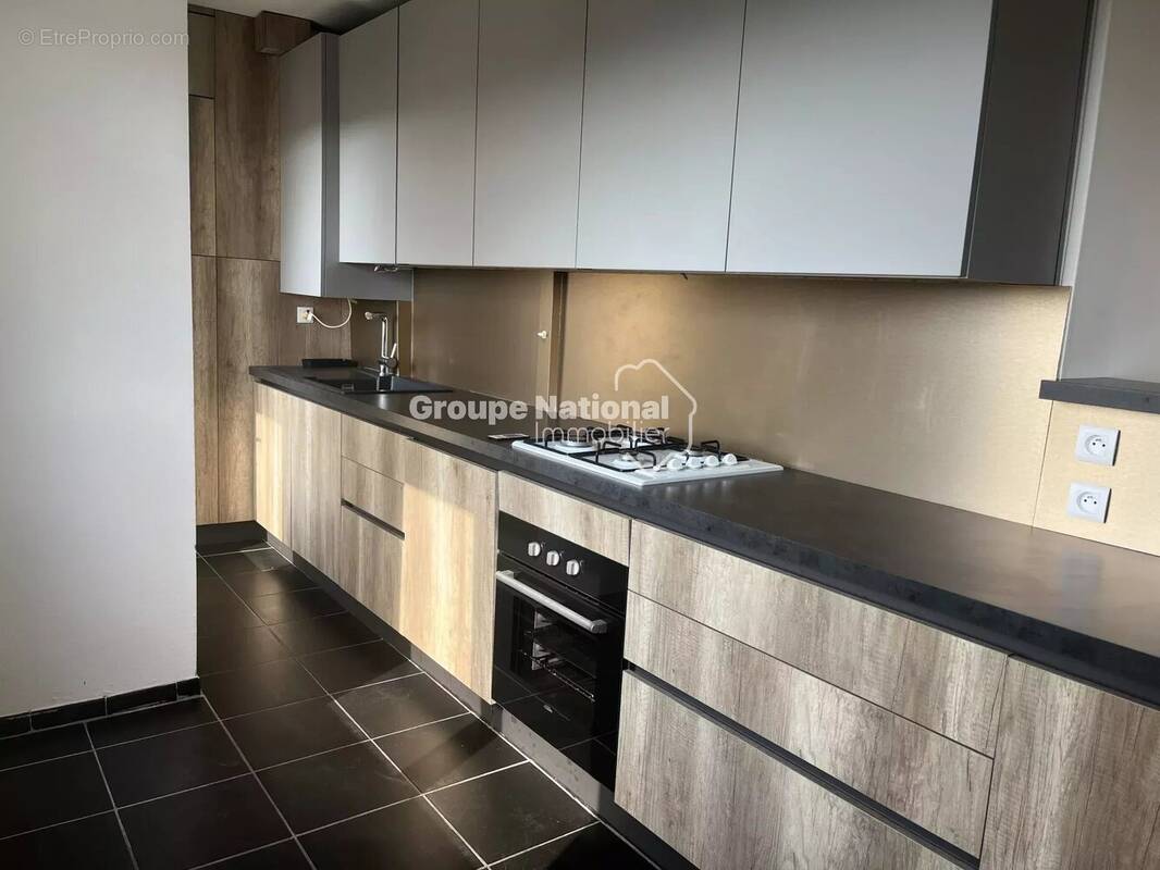 Appartement à SALON-DE-PROVENCE