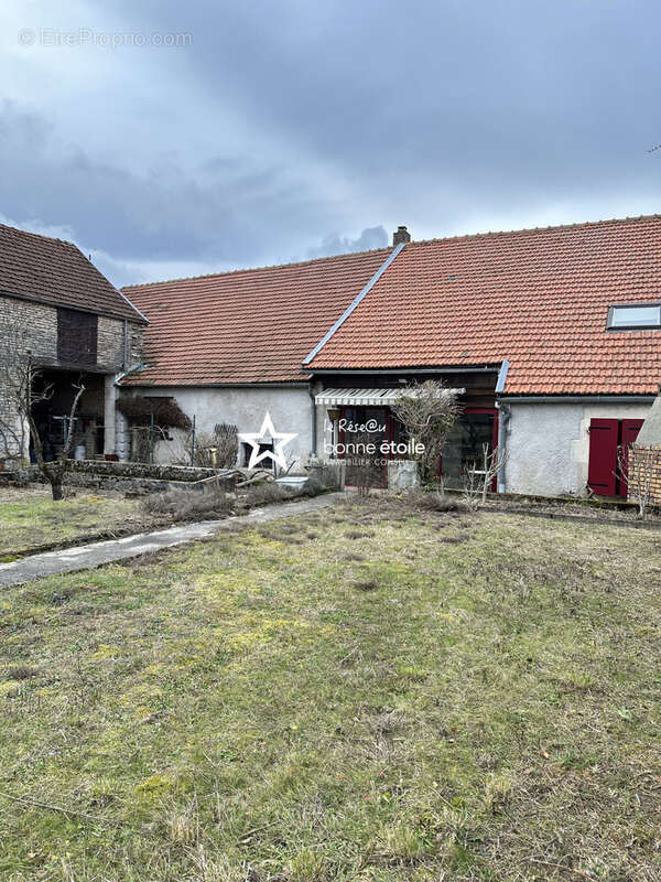 Maison à SEMOUTIERS-MONTSAON