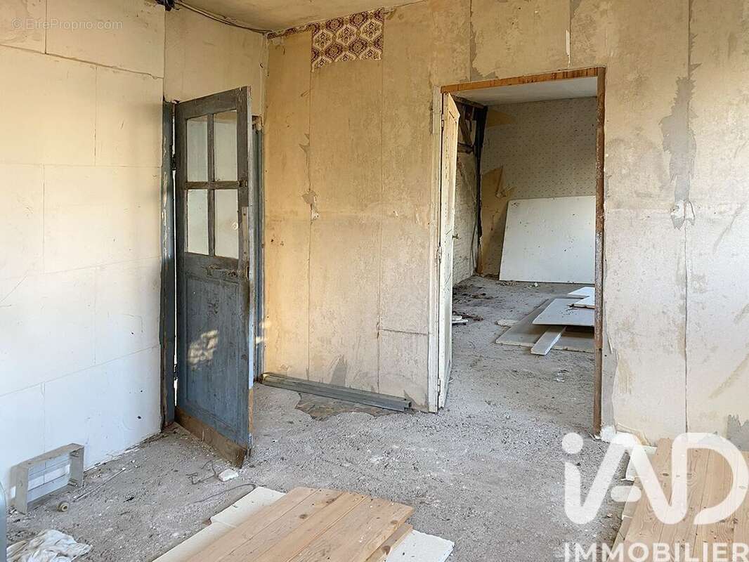 Photo 7 - Maison à VILLENEUVE-LES-GENETS