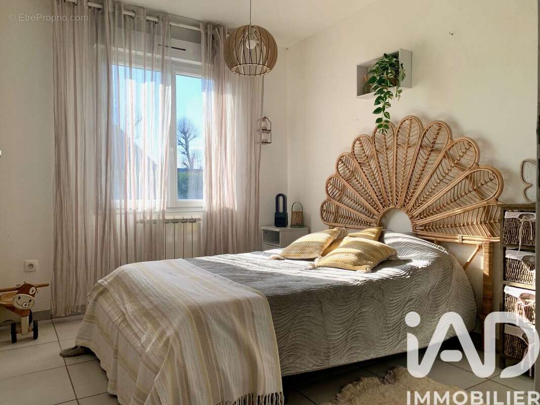 Photo 5 - Maison à LA CHAPELLE-SAINT-MESMIN