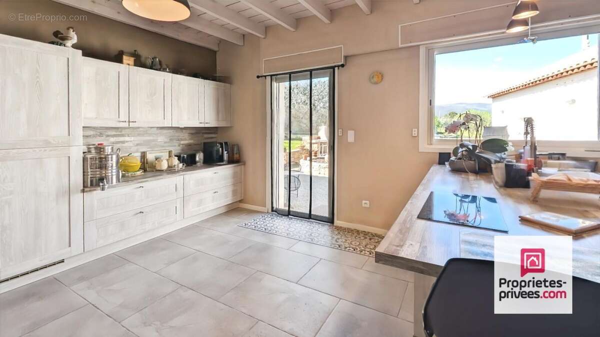 Maison à FIGANIERES