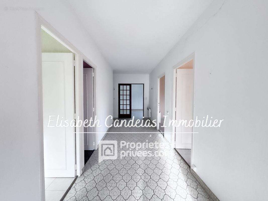 Grande maison de 173 m² avec vue Pyrénées et fort potentiel - photo 2