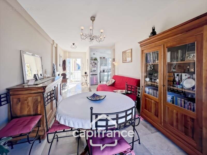 Appartement à HYERES