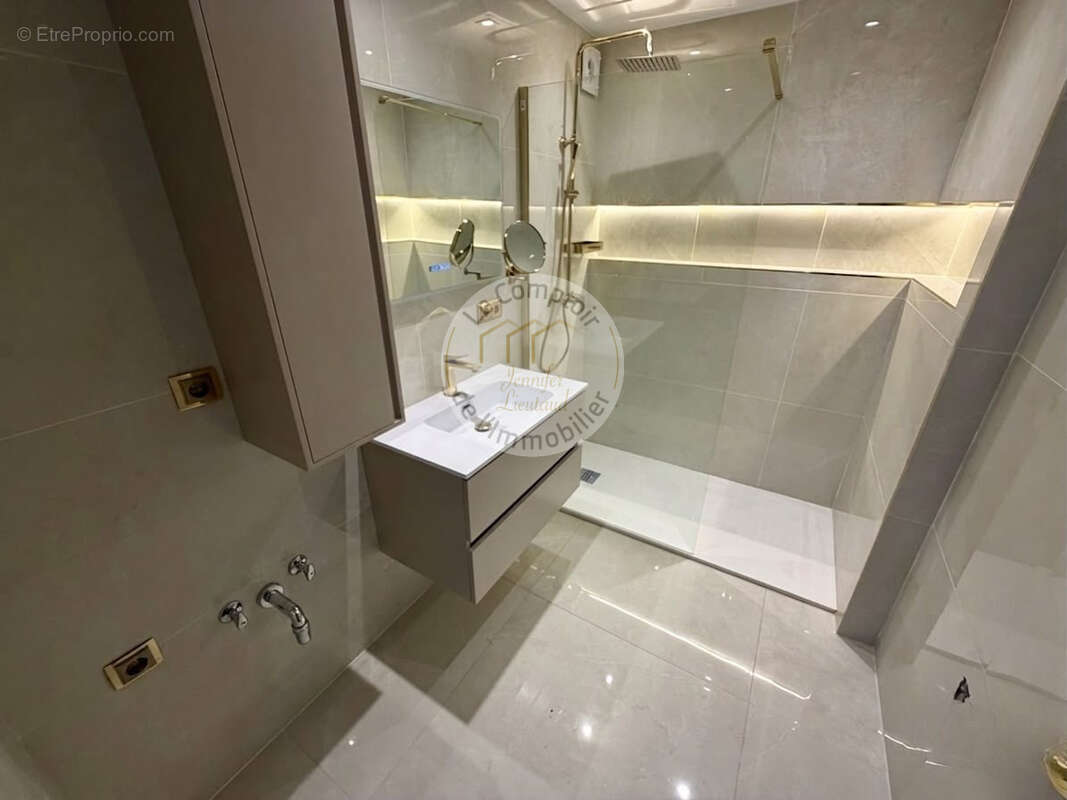 Appartement à MARSEILLE-9E