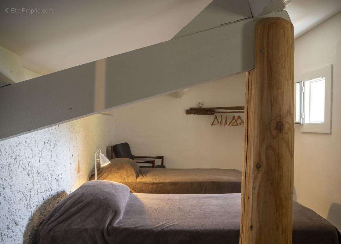 Maison 86 m² plus studio  avec mezzanine independant neuf,  piscine terrain 6000 m² - photo 12