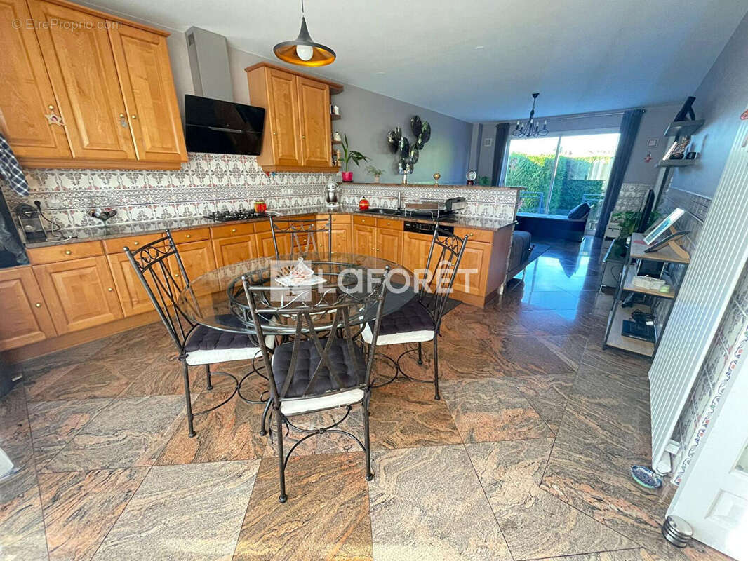 Maison à ORMESSON-SUR-MARNE