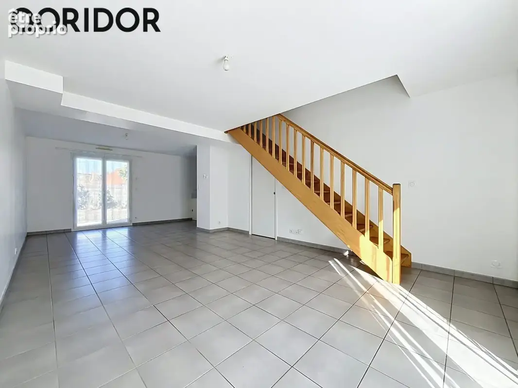 Maison 4 pièces 95 m² à vendre à Basse-Goulaine (44115) - photo 4