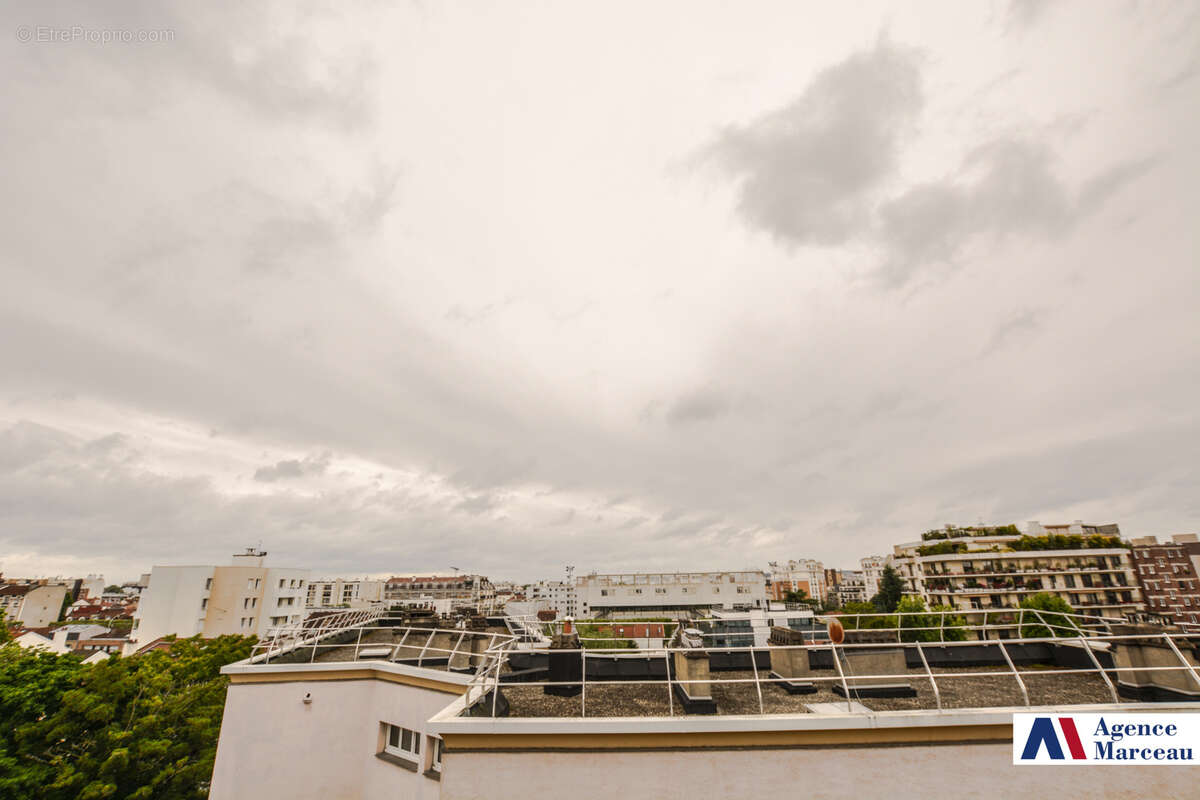 Appartement à COURBEVOIE