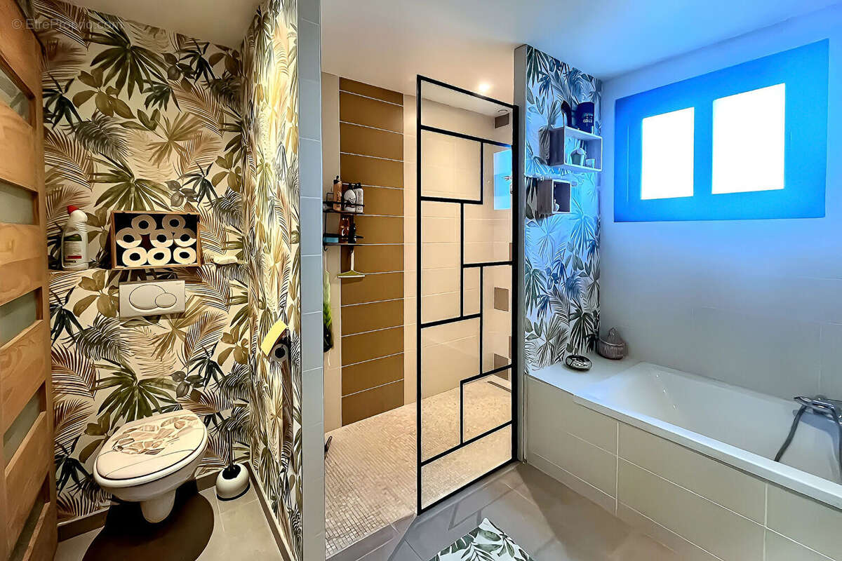 Maison à SAINTE-SOULLE