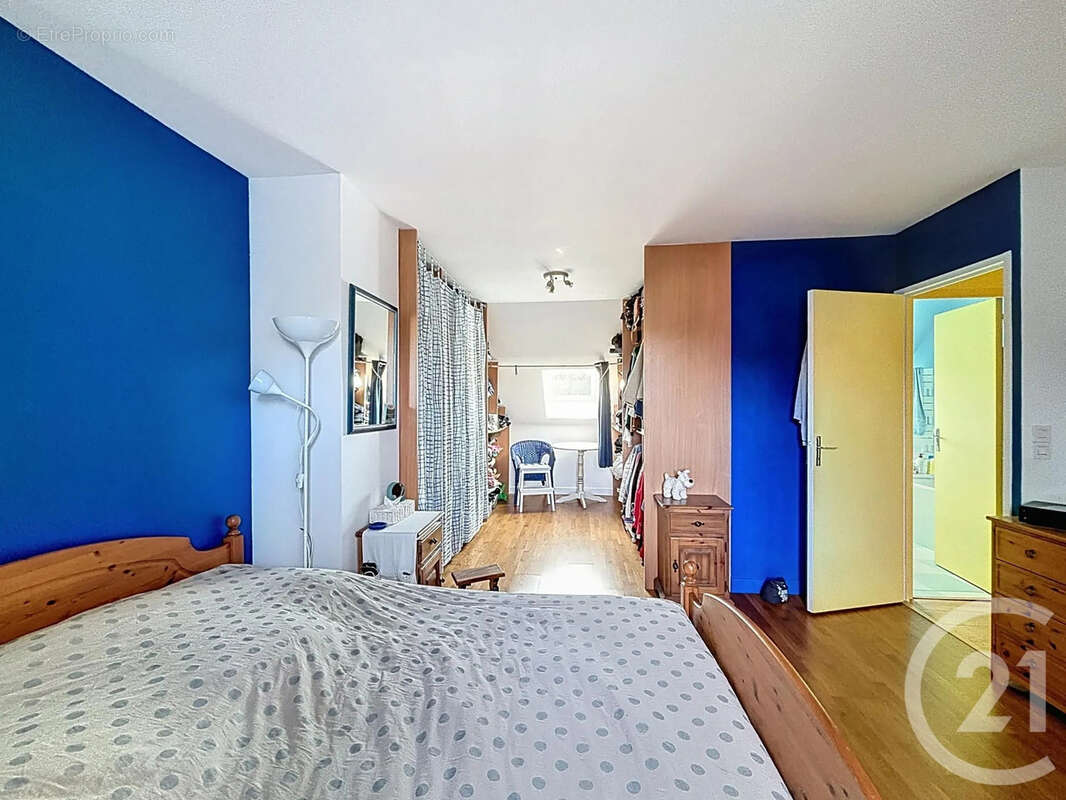 Maison à SAVIGNY-LE-TEMPLE