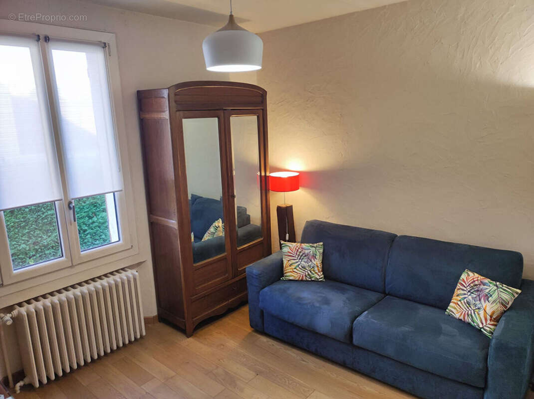 Maison à LES CLAYES-SOUS-BOIS