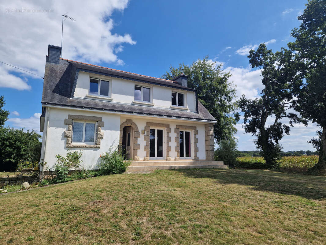 Maison à SAINT-THURIAU