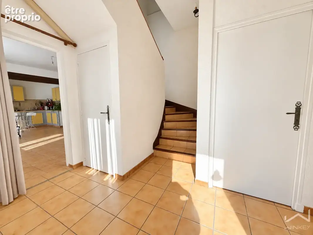 Exclusivité bollène   ensemble immobilier de 230 m2 habitables don+ local commercial de 48 m2   terrain de 674 - photo 3
