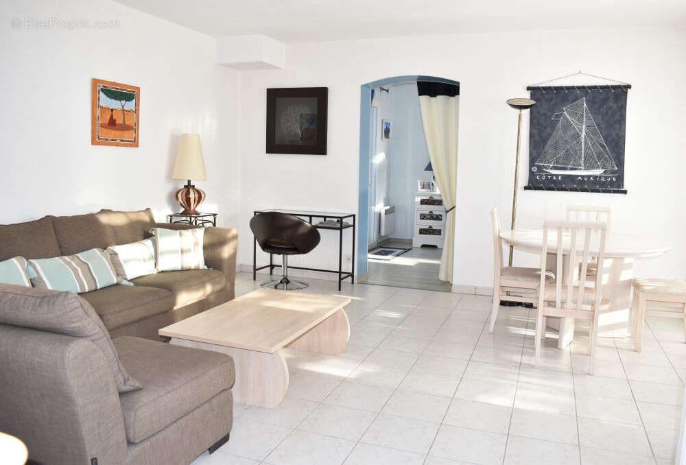 Maison à LA BREE-LES-BAINS