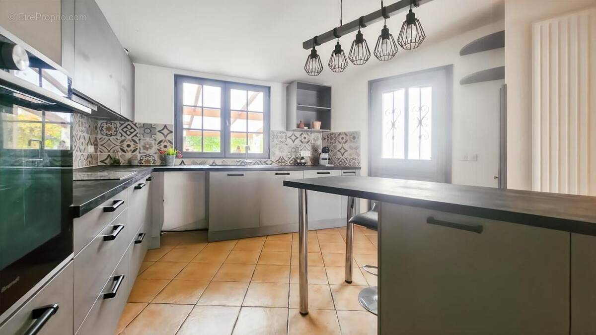 Maison à ATHIS-MONS