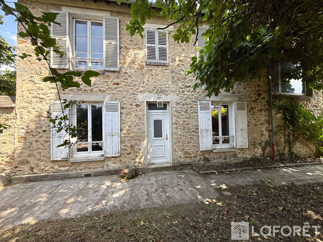 Maison Saint Remy Les Chevreuse 5 pièces 122 m2 - photo 2