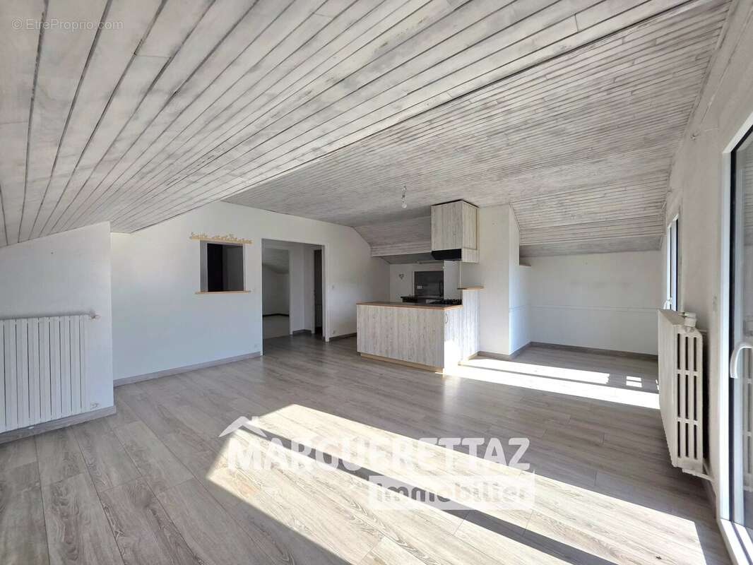 Appartement à VIUZ-EN-SALLAZ