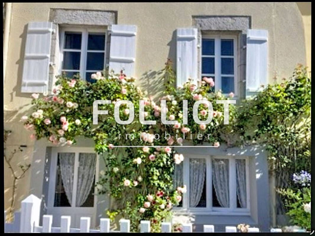 Maison à AGON-COUTAINVILLE