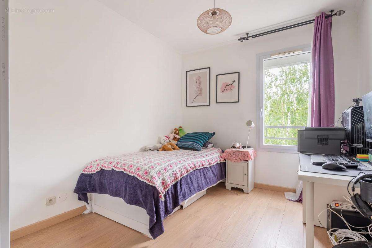 Appartement à STAINS