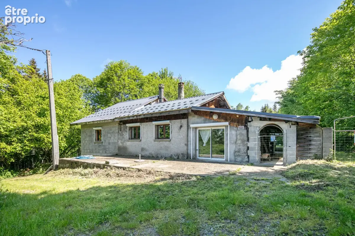 Maison individuelle de plain-pied type t5 avec garage, caves, combles aménageables et plus de 8 200 m2 de terr - photo 5