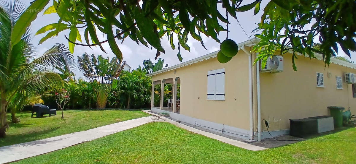 Maison à PORT-LOUIS