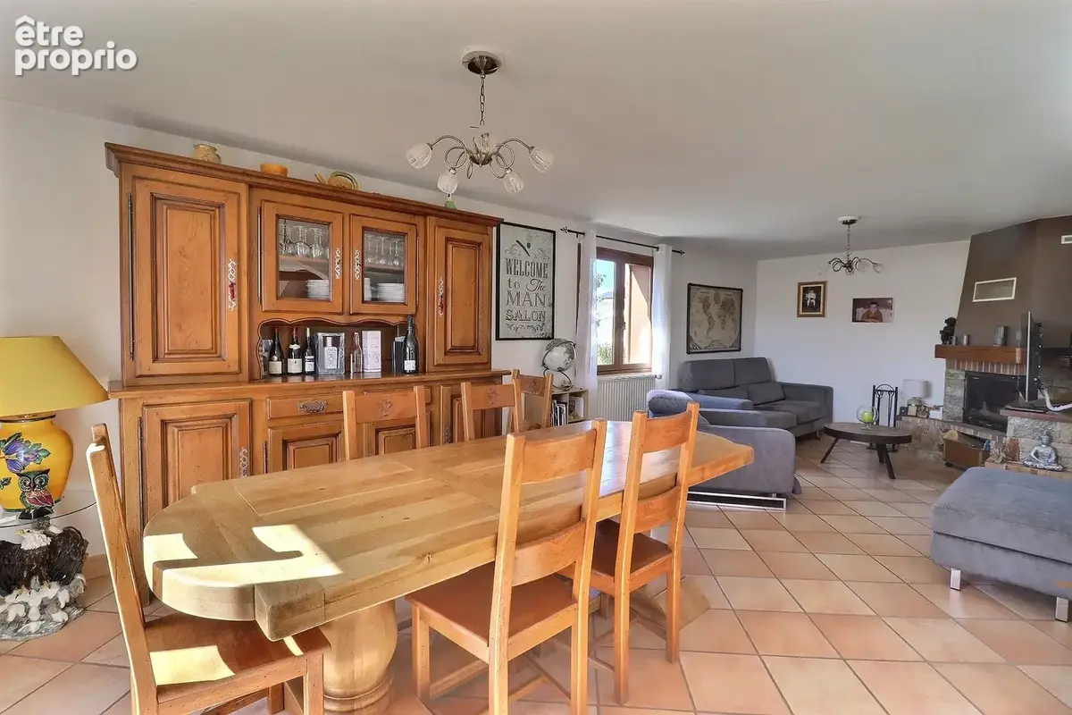 Veigy-foncenex   maison familiale 4 chambres avec jardin - photo 4