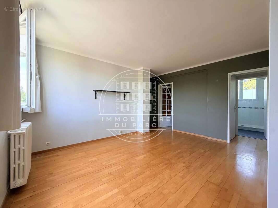 Appartement à LE VESINET