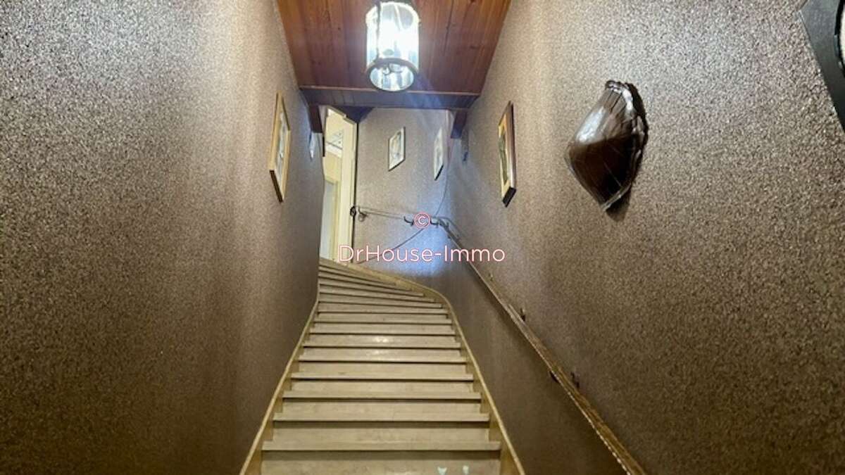 Appartement à LES PAVILLONS-SOUS-BOIS
