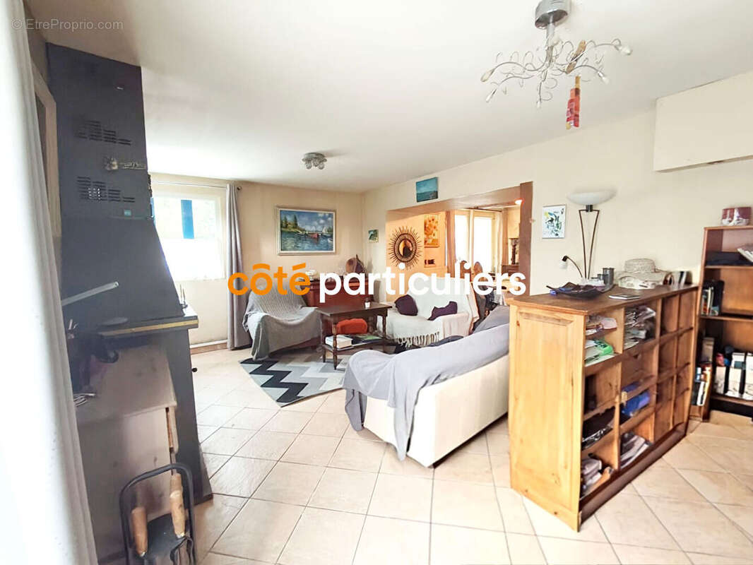 Maison à MERY-CORBON