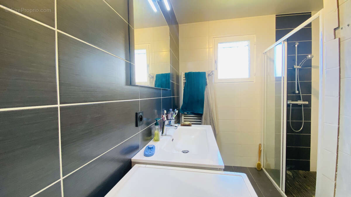 Maison à SAINT-AUPRE