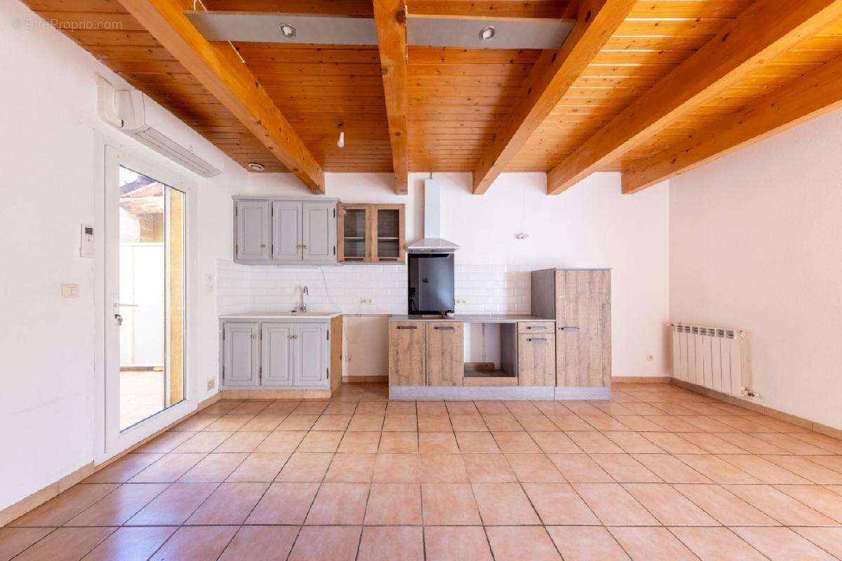 Maison à AIGUES-VIVES