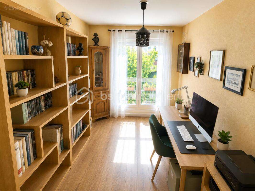 Appartement à LIVRY-GARGAN