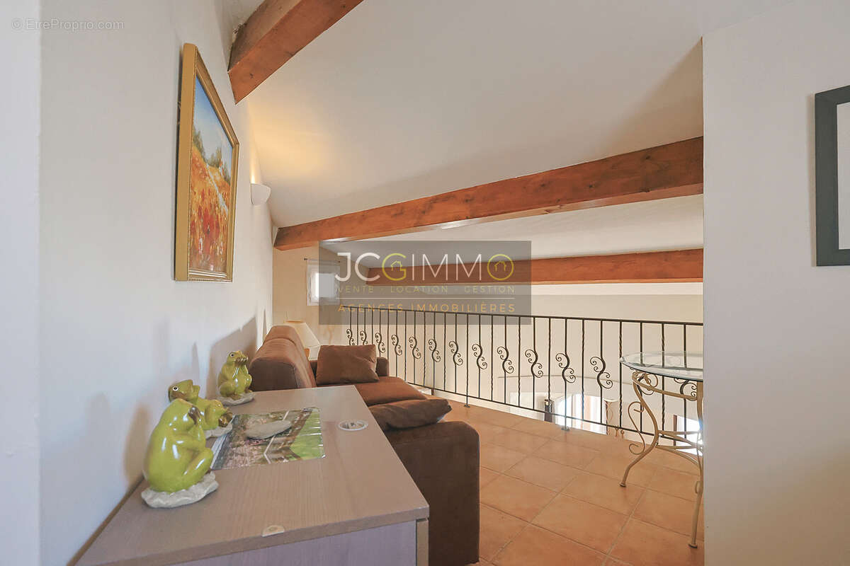 Villa provençale de 166 m2 avec piscine, pool house et annexes - La Crau / Les Sauvans - photo 19