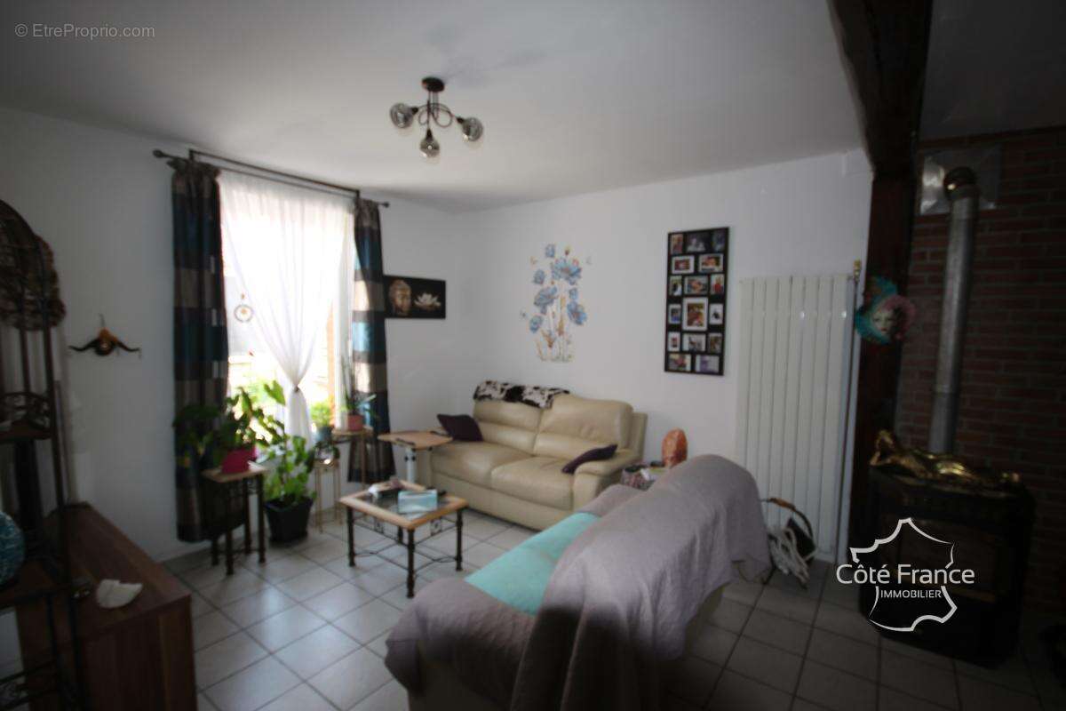 GIVET Maison d'habitation 2 chambres, idéal pour investisseu - photo 3