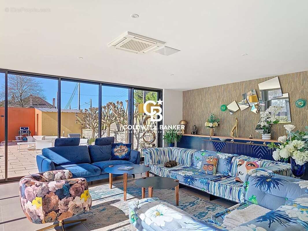 Maison à FONTENAY-LE-COMTE