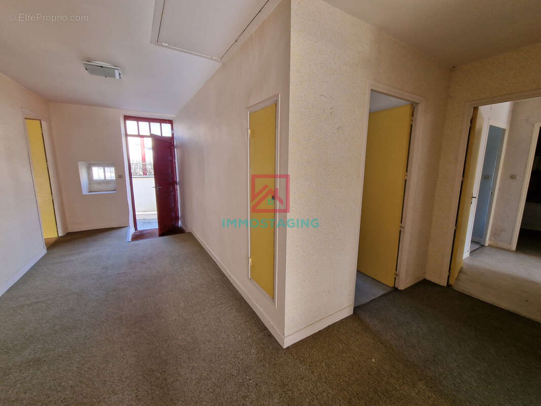 Appartement à SAINT-SERNIN-SUR-RANCE