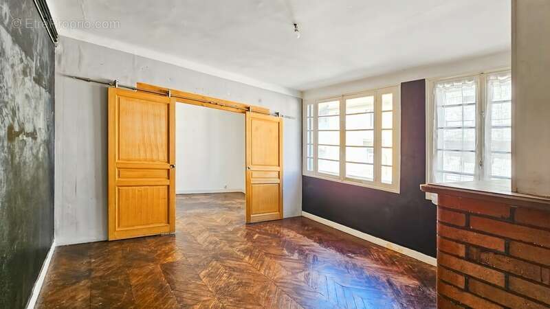 Immeuble à rénover avec local commercial + 2 T5 à vendre TARBES (65) - photo 10