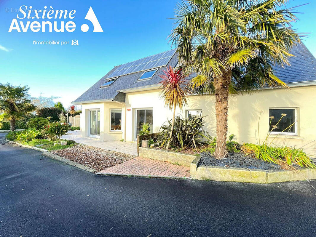 Maison à SAINT-EVARZEC